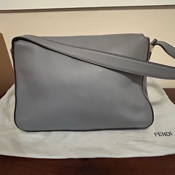 Fendi Large Bag Rare color - Picture 7 of 12